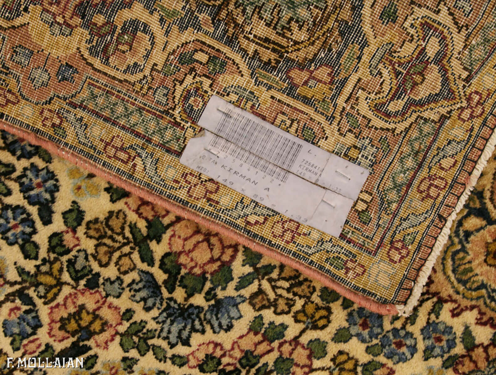 Semi-Antique Persian Kerman Rug n°:72584122